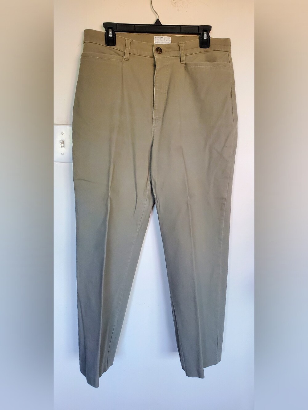 WOMEN Classic Khaki Stretch Pants
